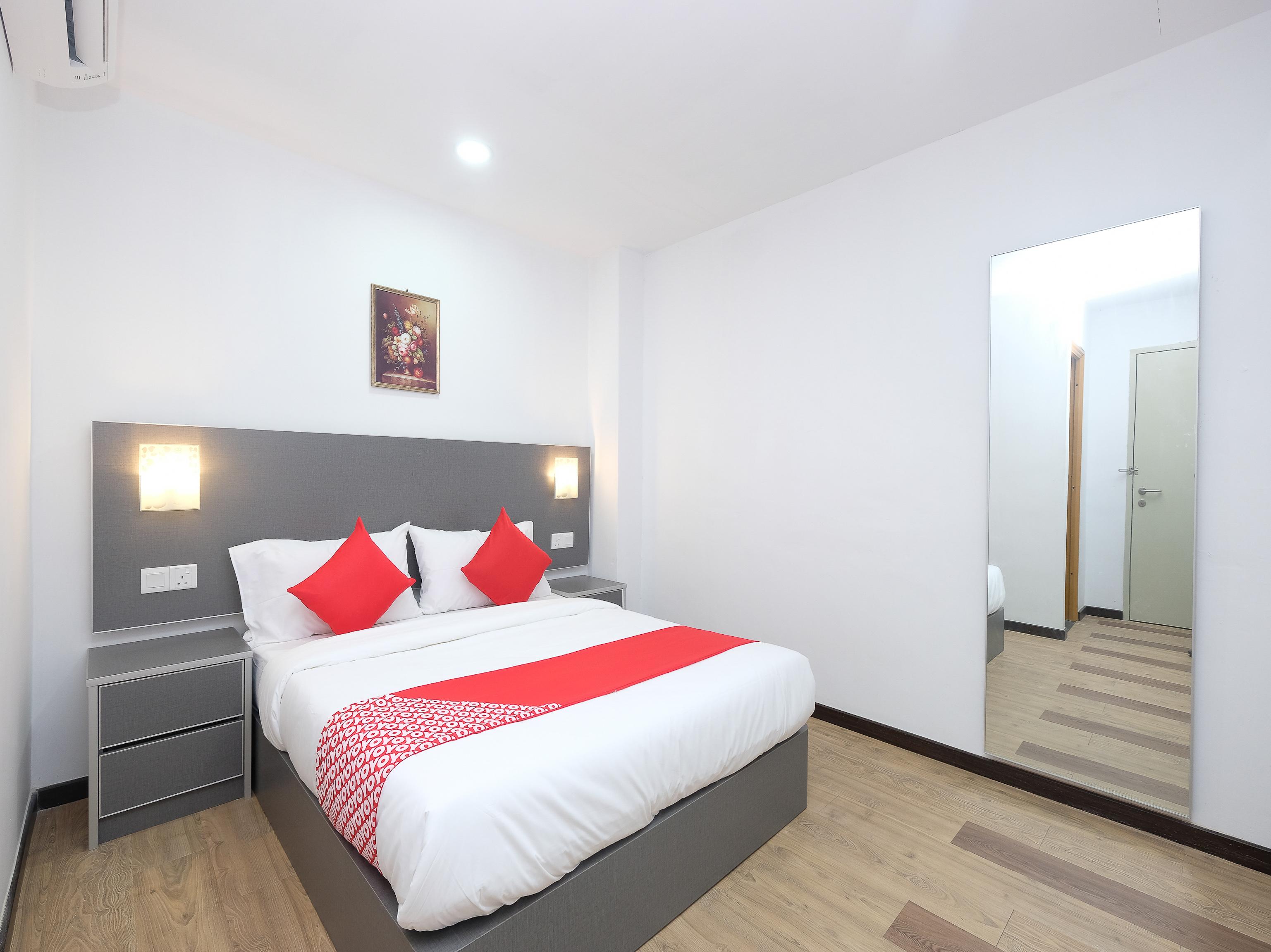 Oyo 44043 First Garden Hotel Куантан Экстерьер фото